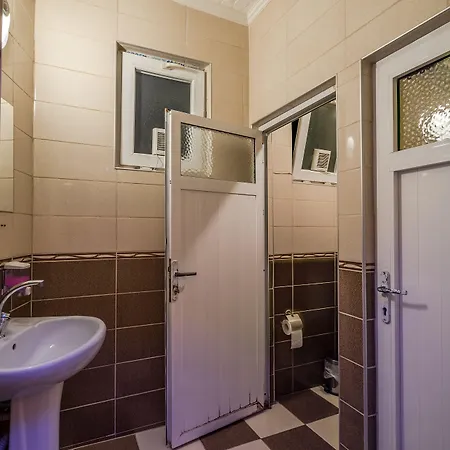 Hotel Erenler Hotel & Hostel 2*
