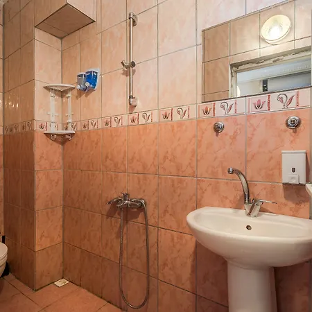 Erenler Hotel & Hostel 2*