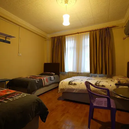 Erenler & Ξενοδοχείο Κωνσταντινούπολη