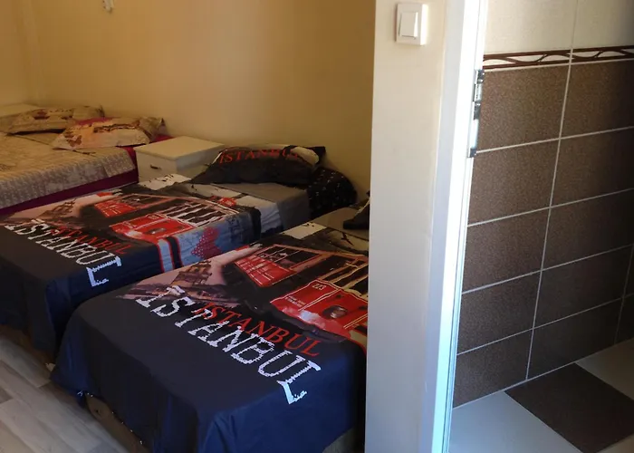 Hotell Erenler Hotel & Hostel